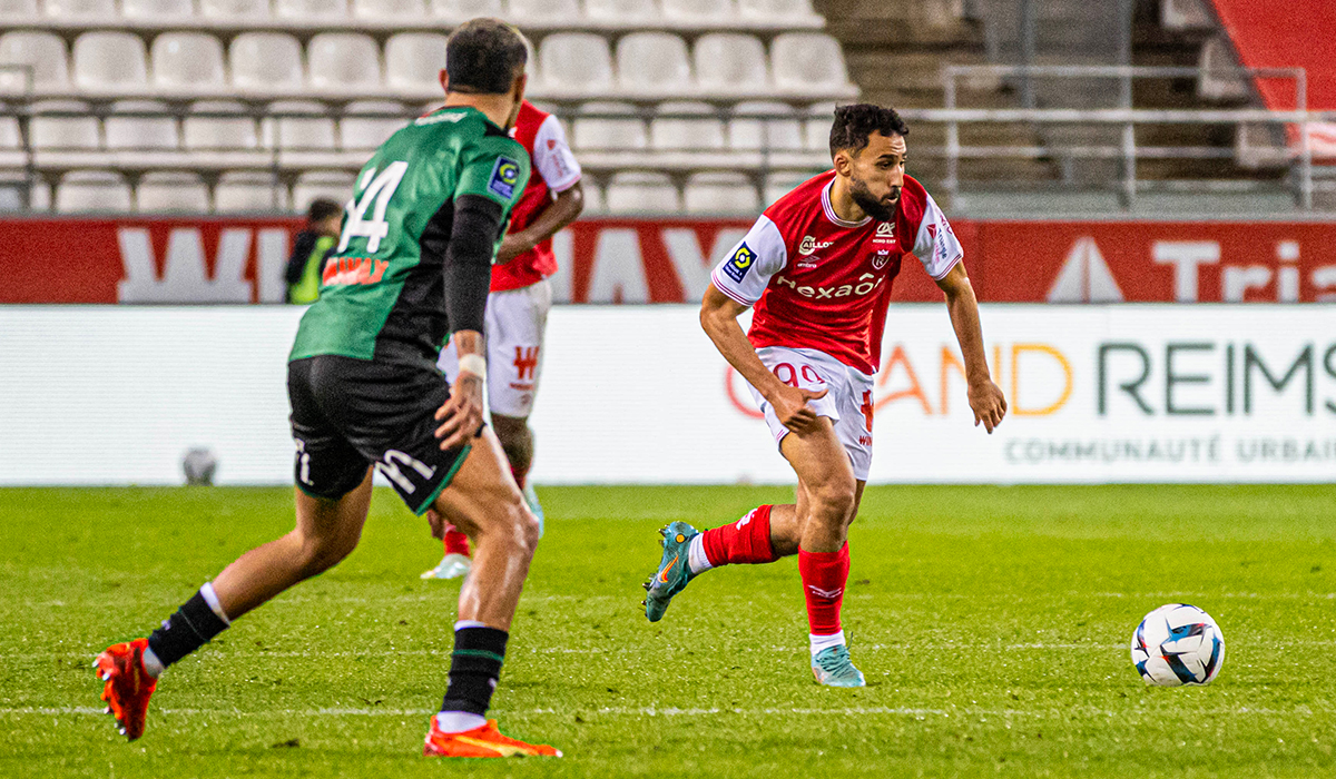 Rafik guitane rejoint Estoril