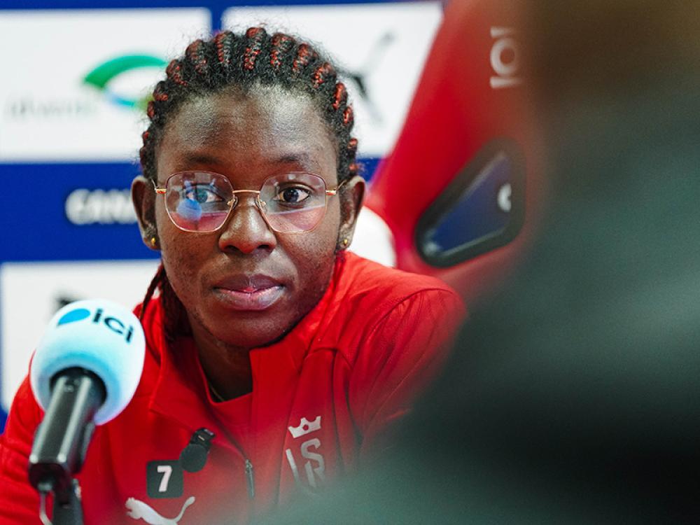 Colette Ndzana en conférence de presse